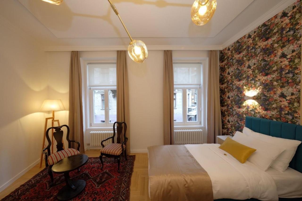 Megapolis City Center Suites Sarajevo Esterno foto
