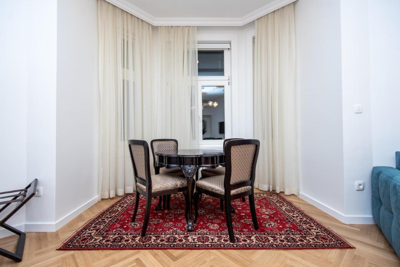 Megapolis City Center Suites Sarajevo Esterno foto