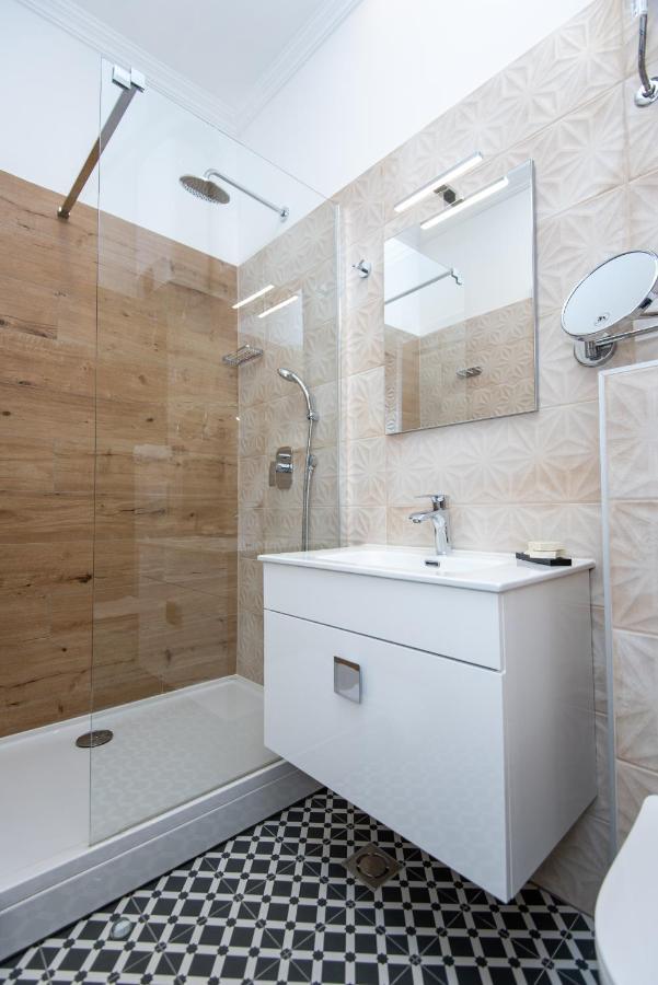 Megapolis City Center Suites Sarajevo Esterno foto